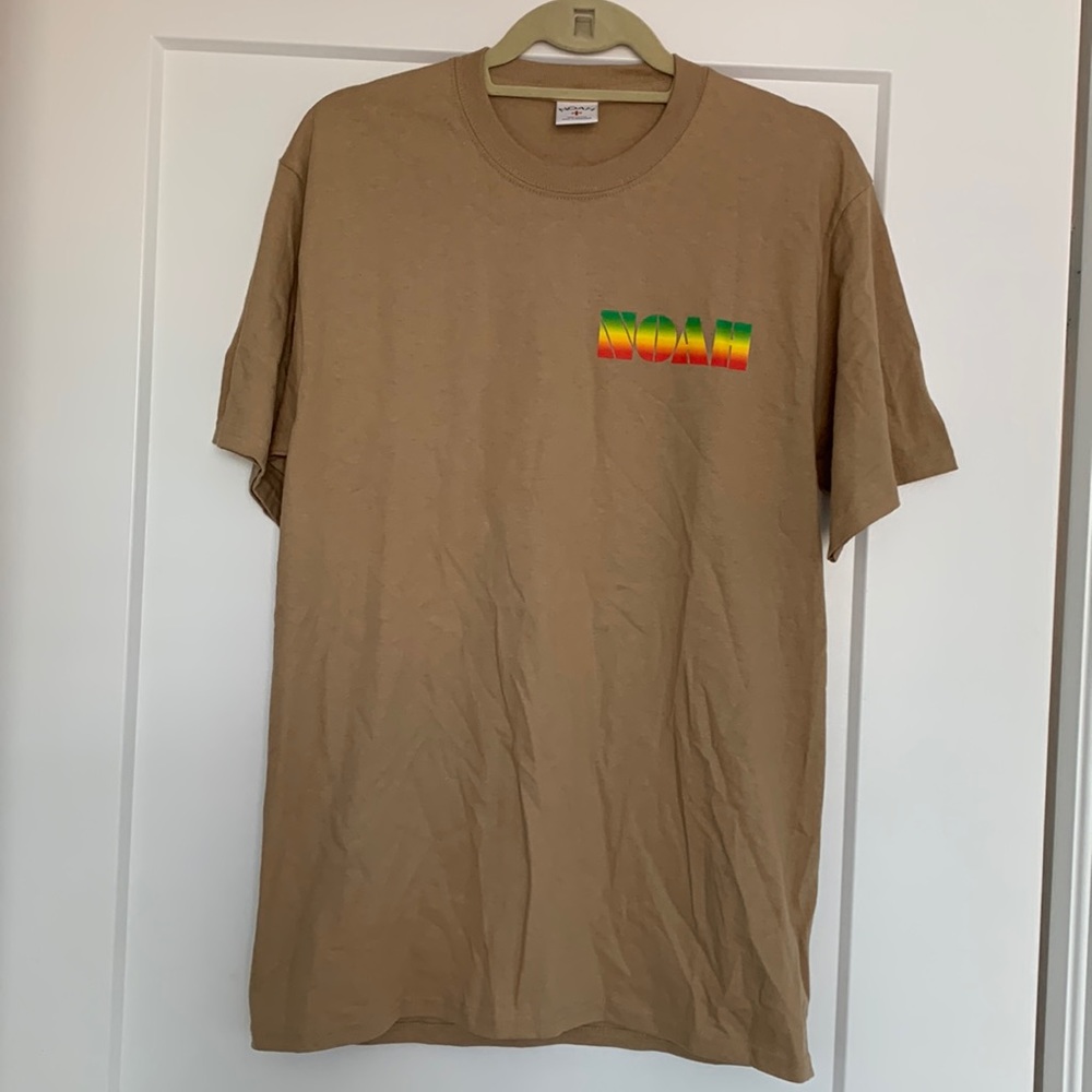Noah t-shirt in beige, NWOT